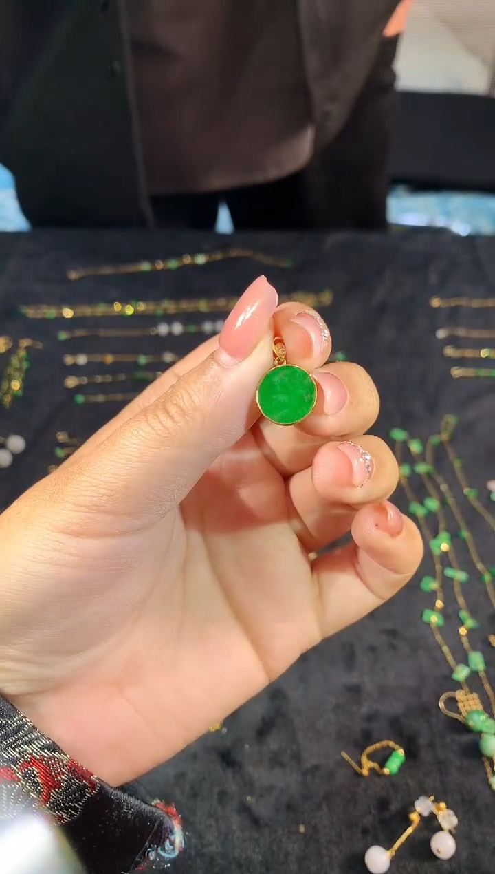 【闪购商品】翡翠吊坠(不含链)18K金镶嵌496 zjh