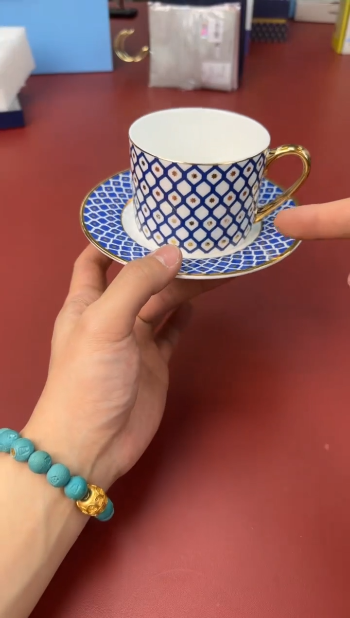 【闪购商品】瓷片新号开播全场漏@@H1844