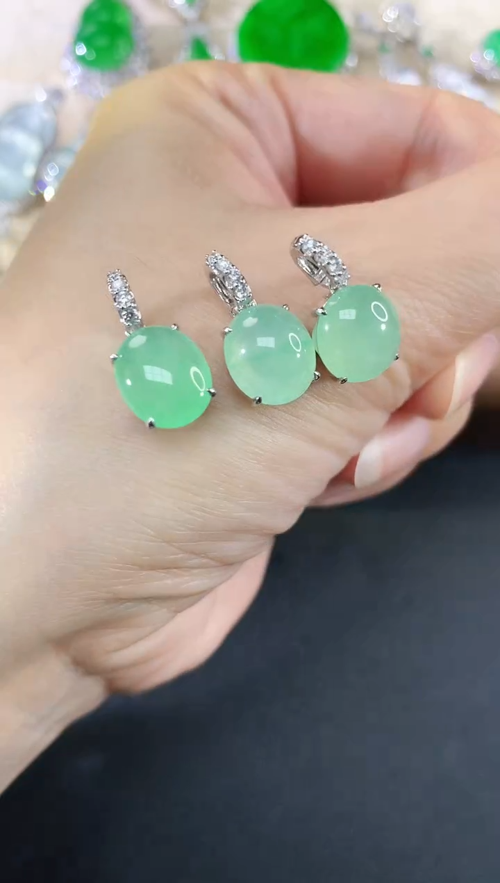 吊坠(不含链)18K金镶嵌翡翠66|3500多样性发其一