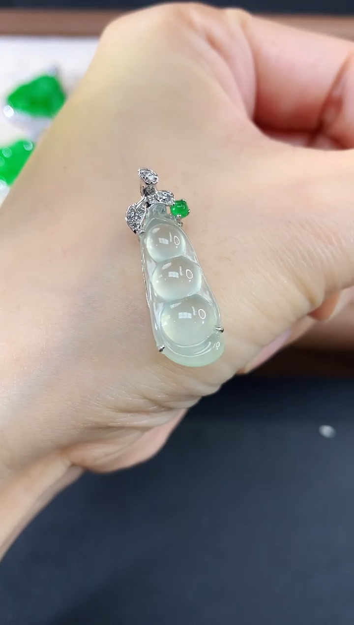 吊坠(不含链)18K金镶嵌翡翠36|3980