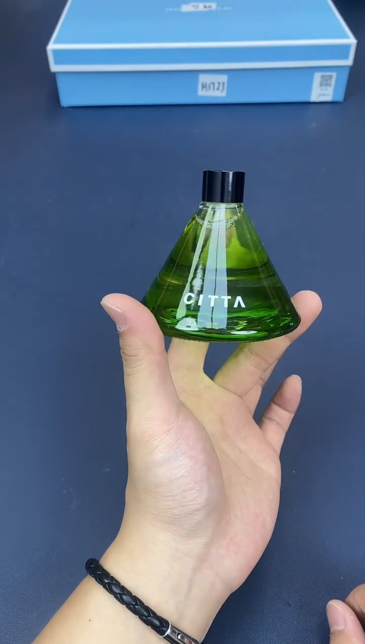 瓷片新号首播全场漏@@8P120