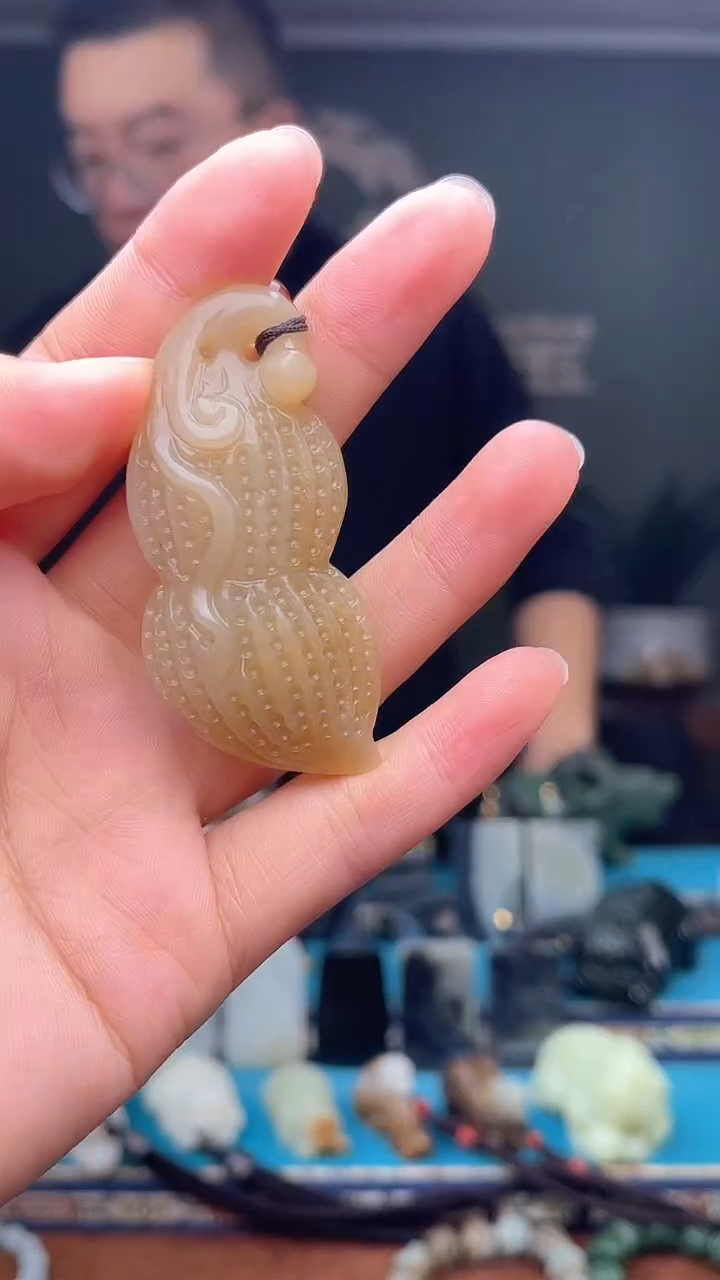 未镶嵌和田玉挂件1