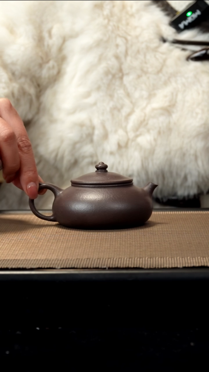 紫砂茶盏清灰紫泥寒江150CC