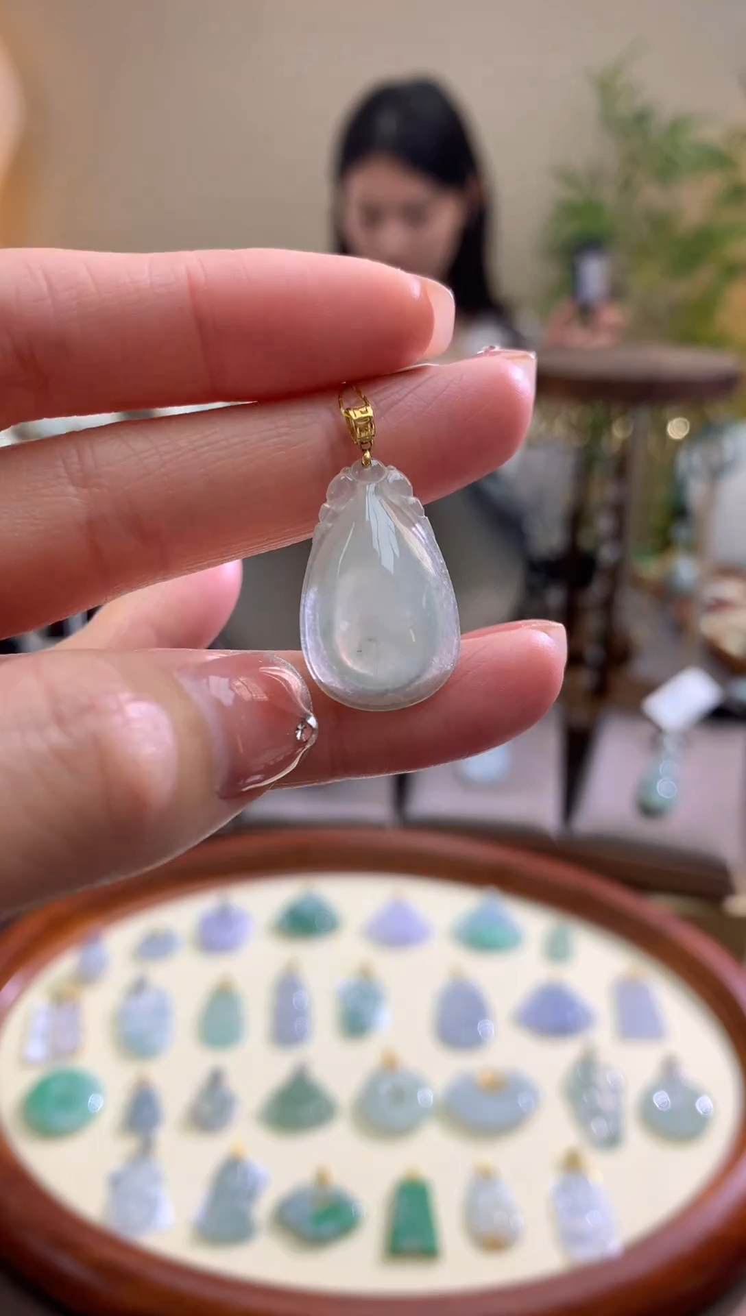 【闪购商品】翡翠颈饰18K金镶嵌水滴