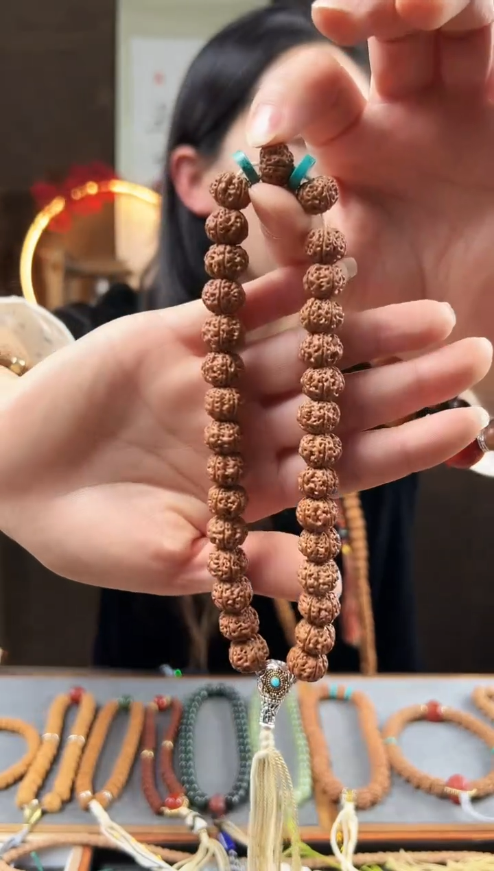 【闪购商品】金刚菩提吊坠凹底梅花手持