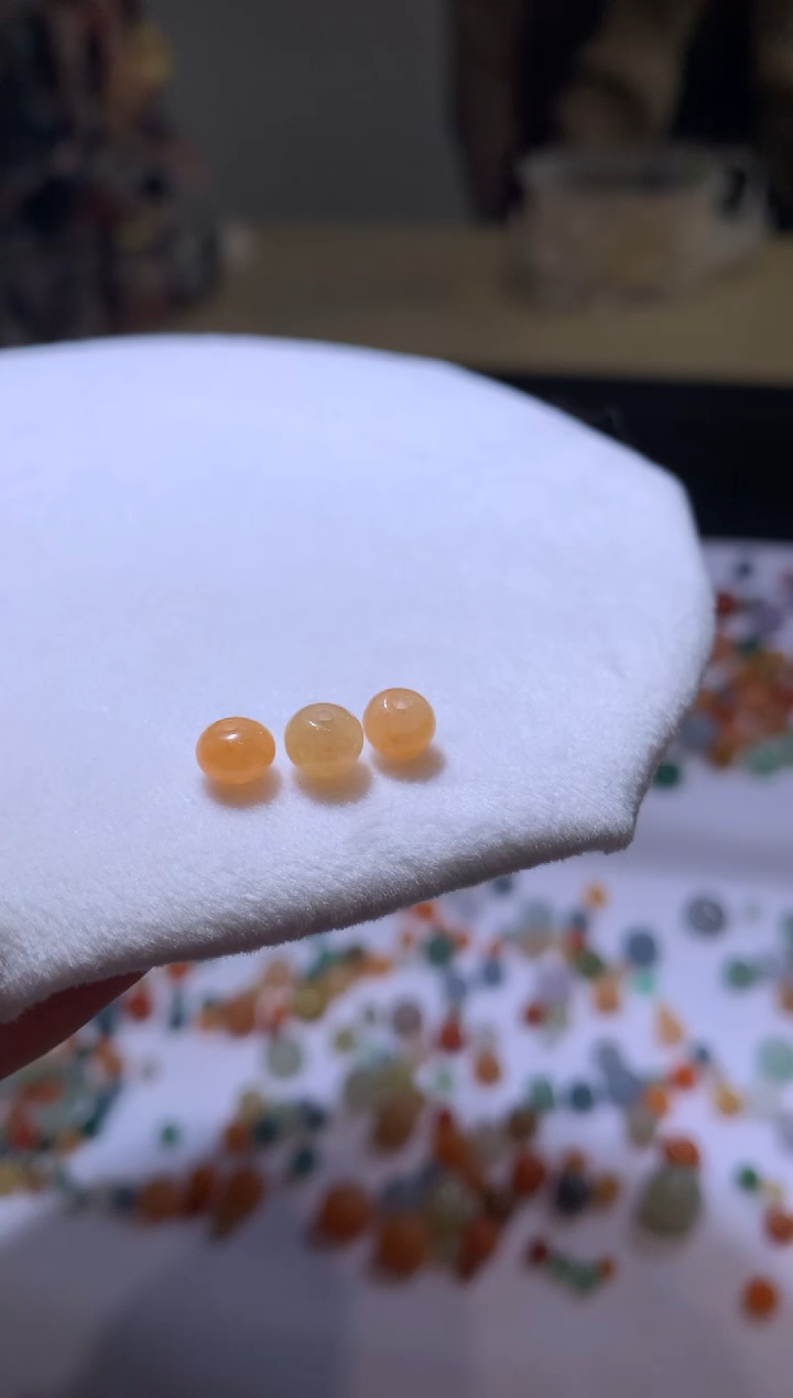 【闪购商品】定制翡翠未镶嵌5.6珠子