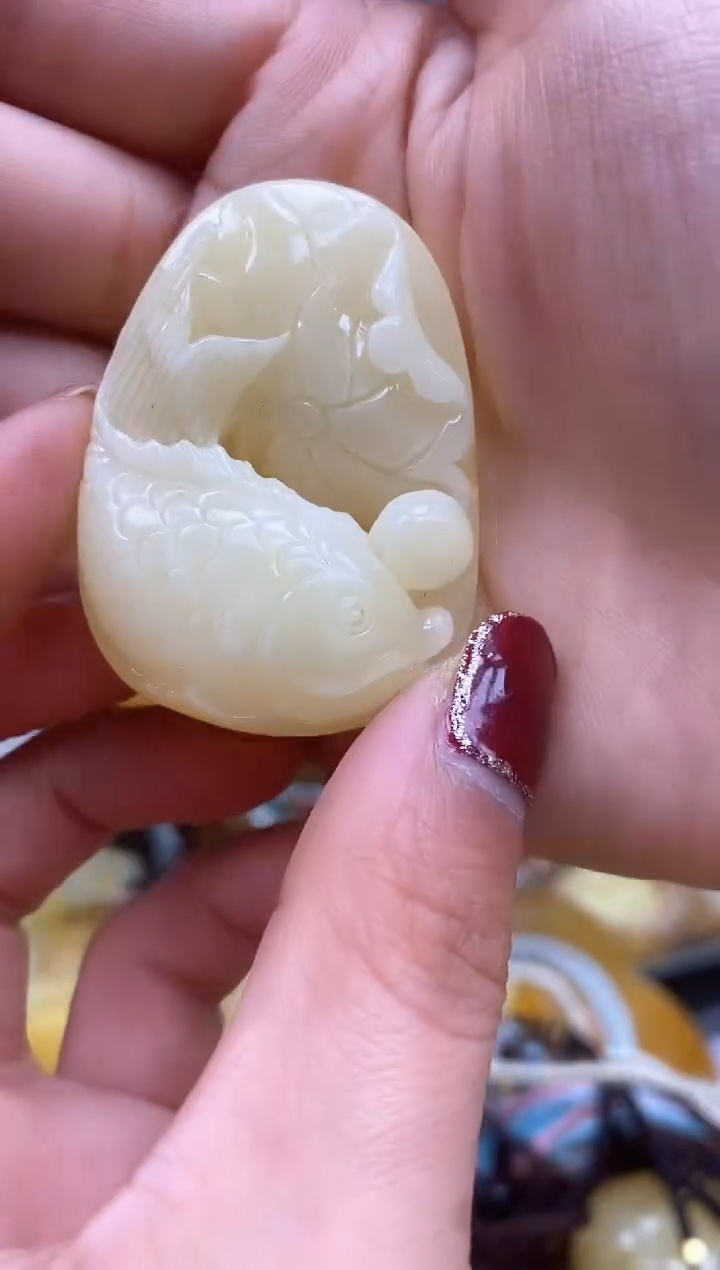 【闪购商品】琥珀裸石未镶嵌挂坠