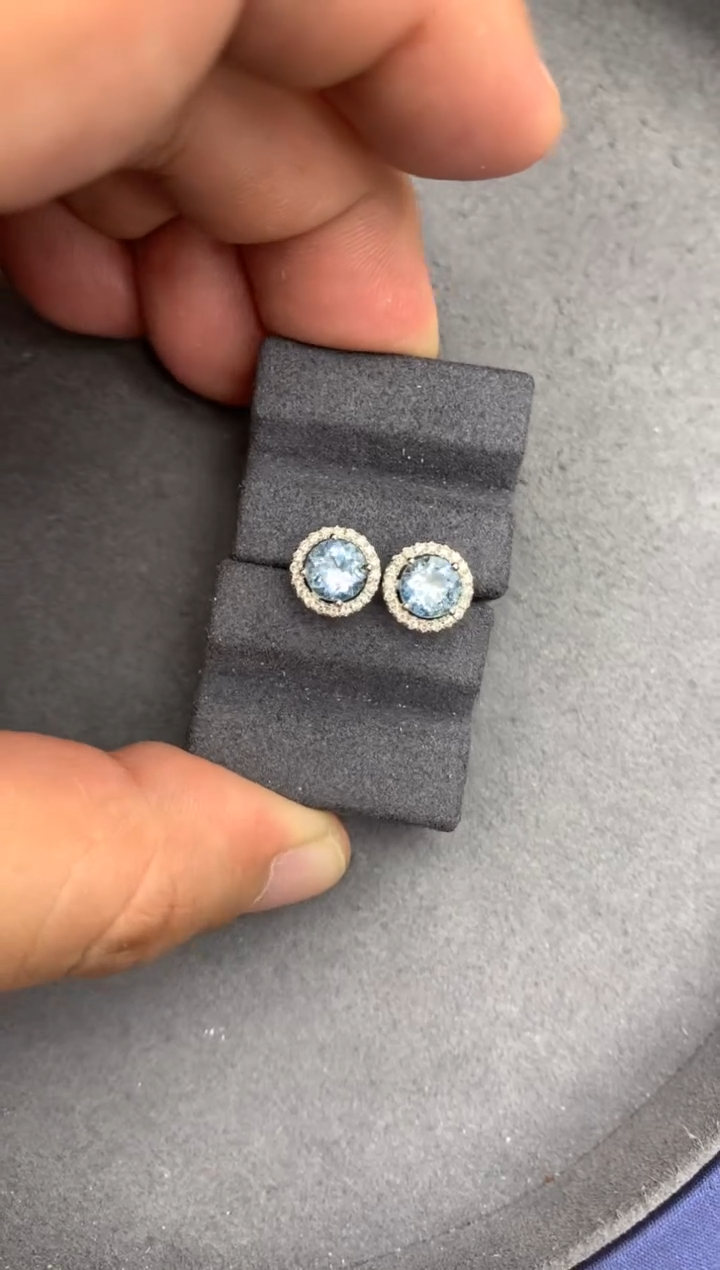 【闪购商品】海蓝宝石耳钉18K金镶嵌1.43克拉