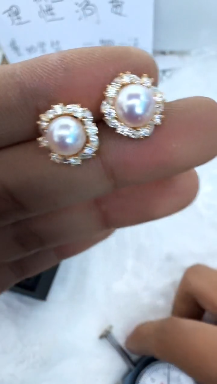 【闪购商品】海水珍珠耳饰银S925镶嵌耳钉