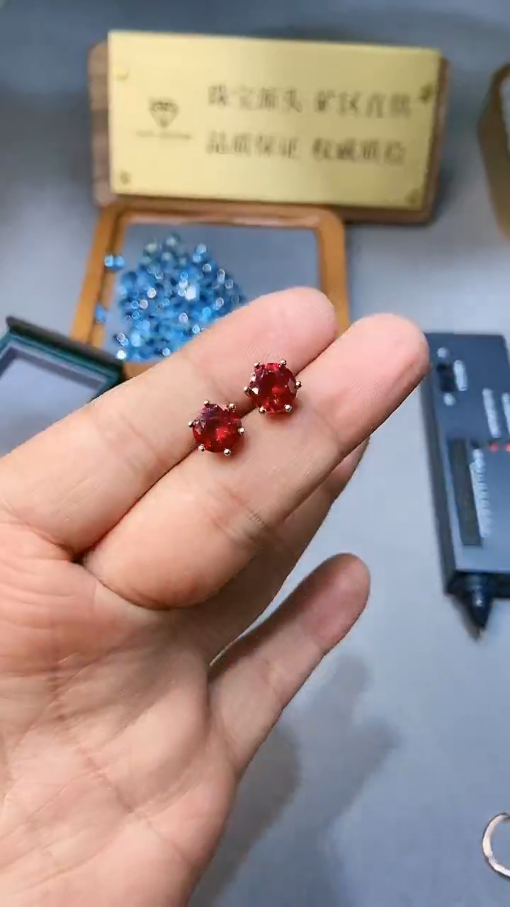 【闪购商品】红宝石耳饰银S925镶嵌354