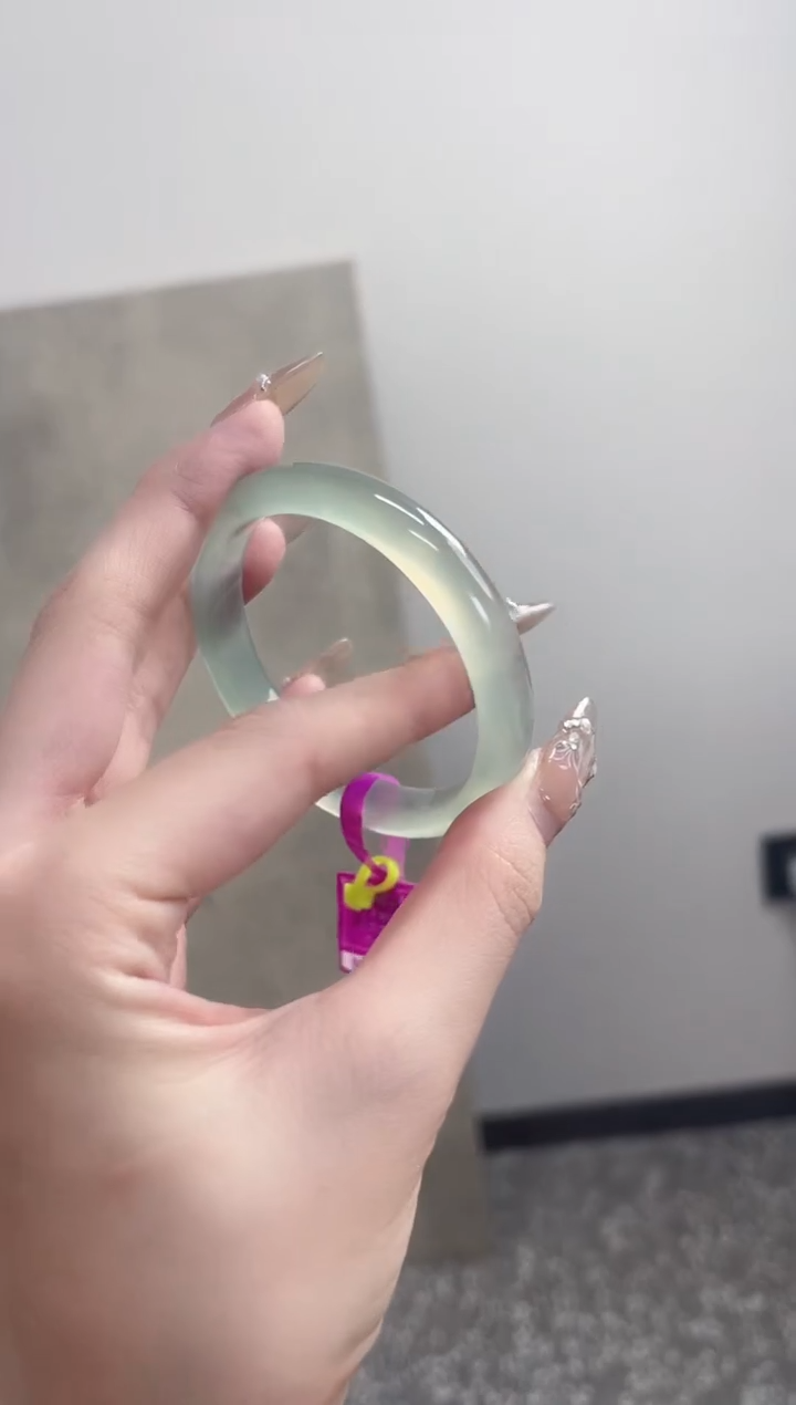 【闪购商品】玛瑙/玉髓手镯未镶嵌54圈