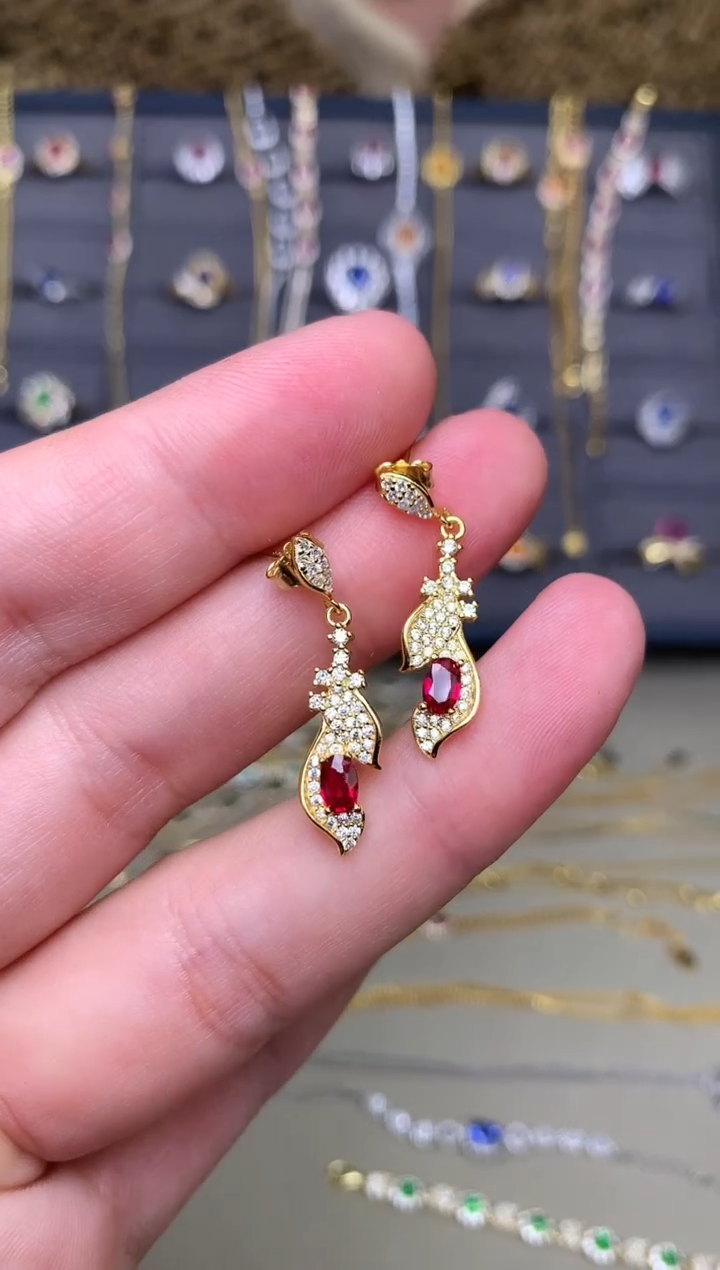 银S925镶嵌耳饰红宝石熹***嘻耳饰