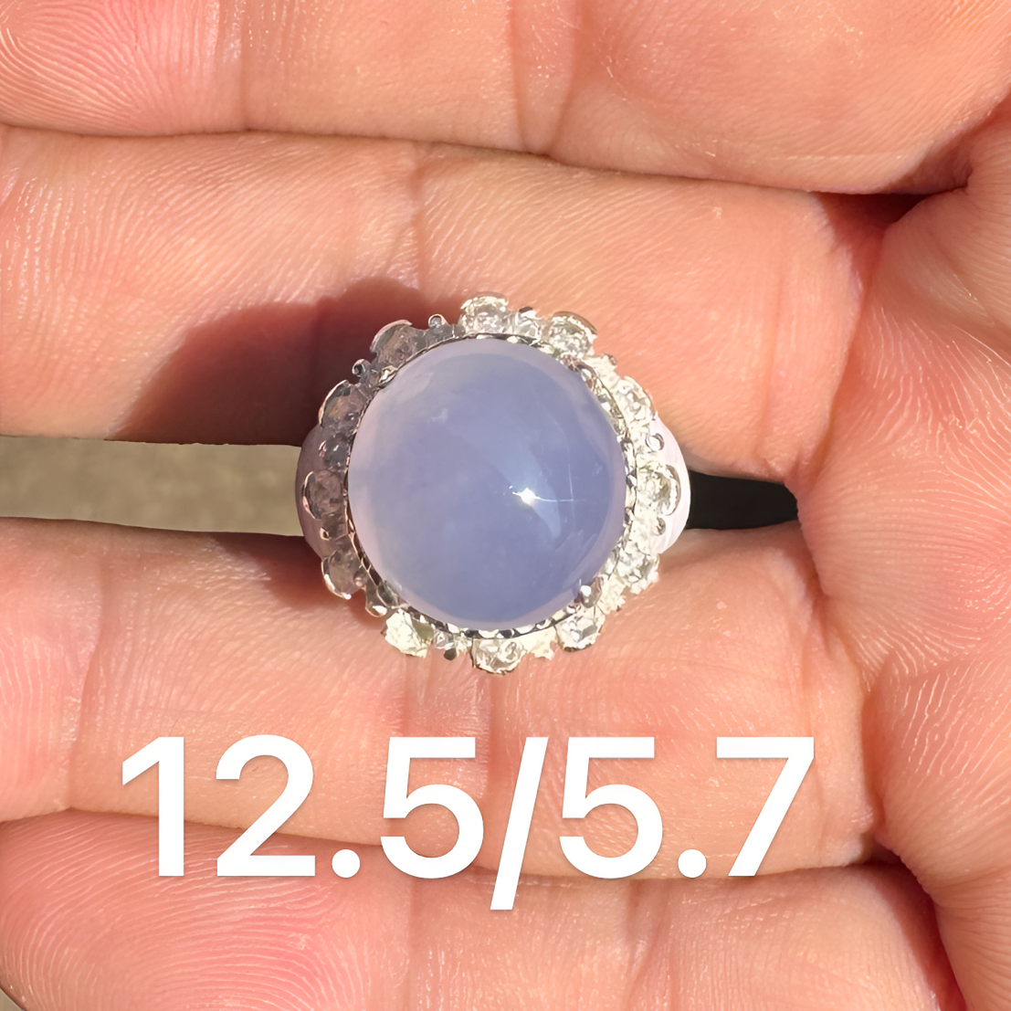 0109(小哪吒在源头)冰种翡翠紫罗兰正圆戒面肉细饱满荧光足M300