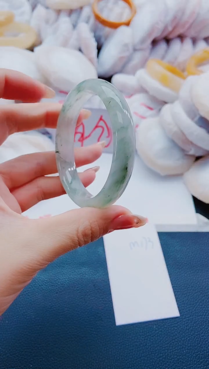 未镶嵌手镯石英质玉M173-57-58