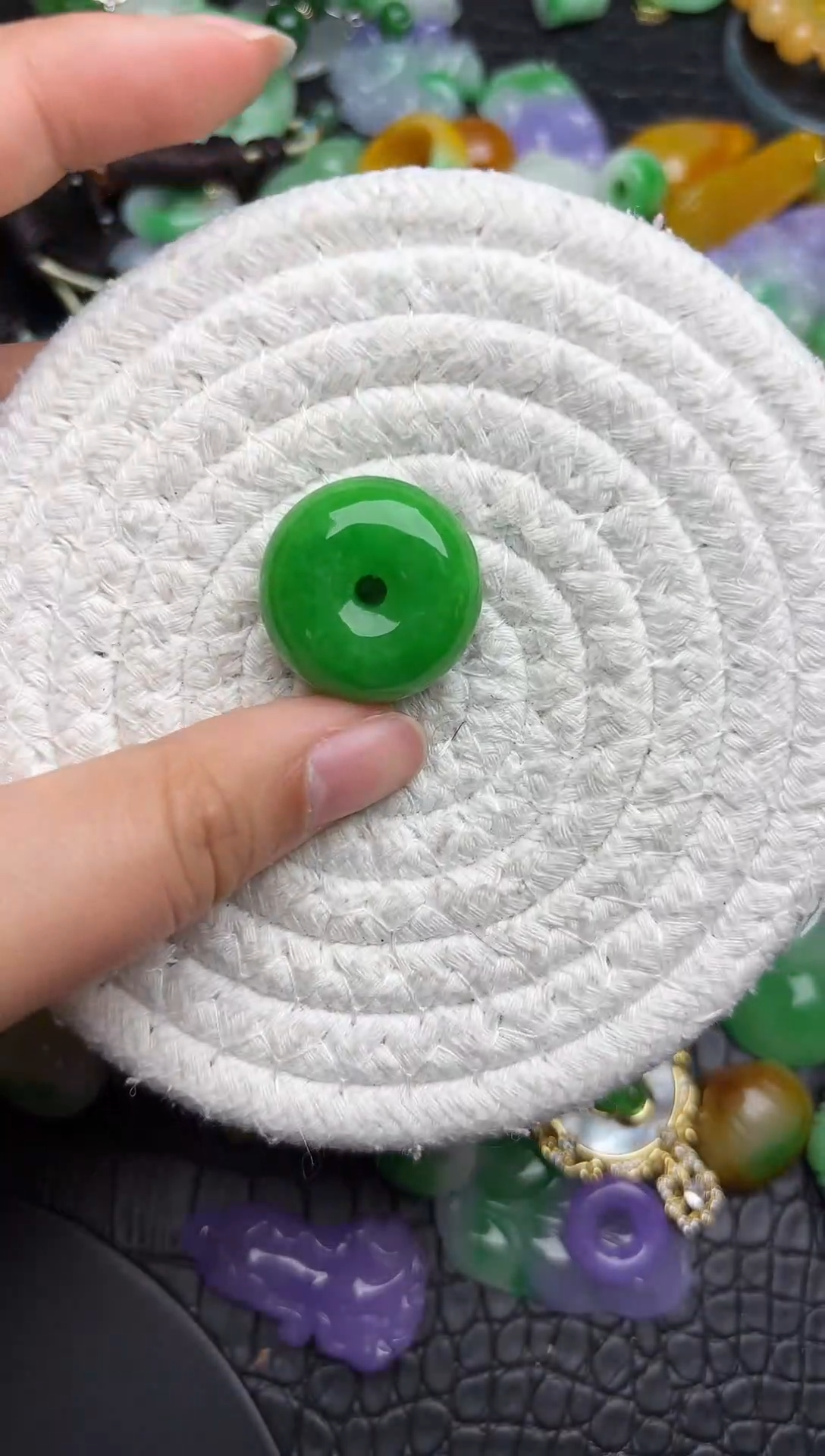颈饰未镶嵌翡翠缅甸翡翠吊坠