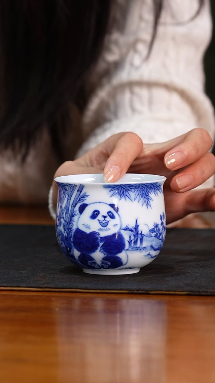 瓷瓷姑娘铭墨朗谷熊猫杯