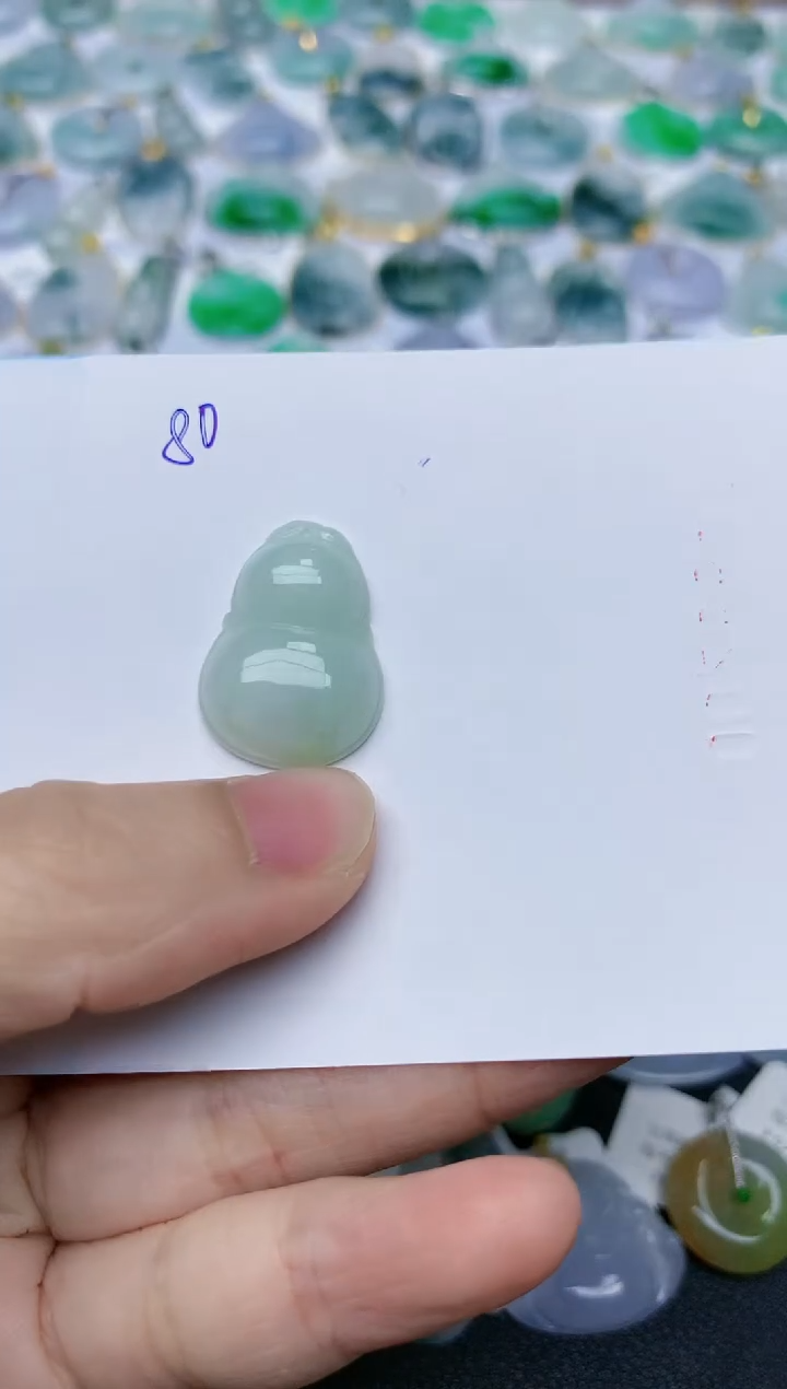 【闪购商品】翡翠颈饰未镶嵌天然翡翠A货    