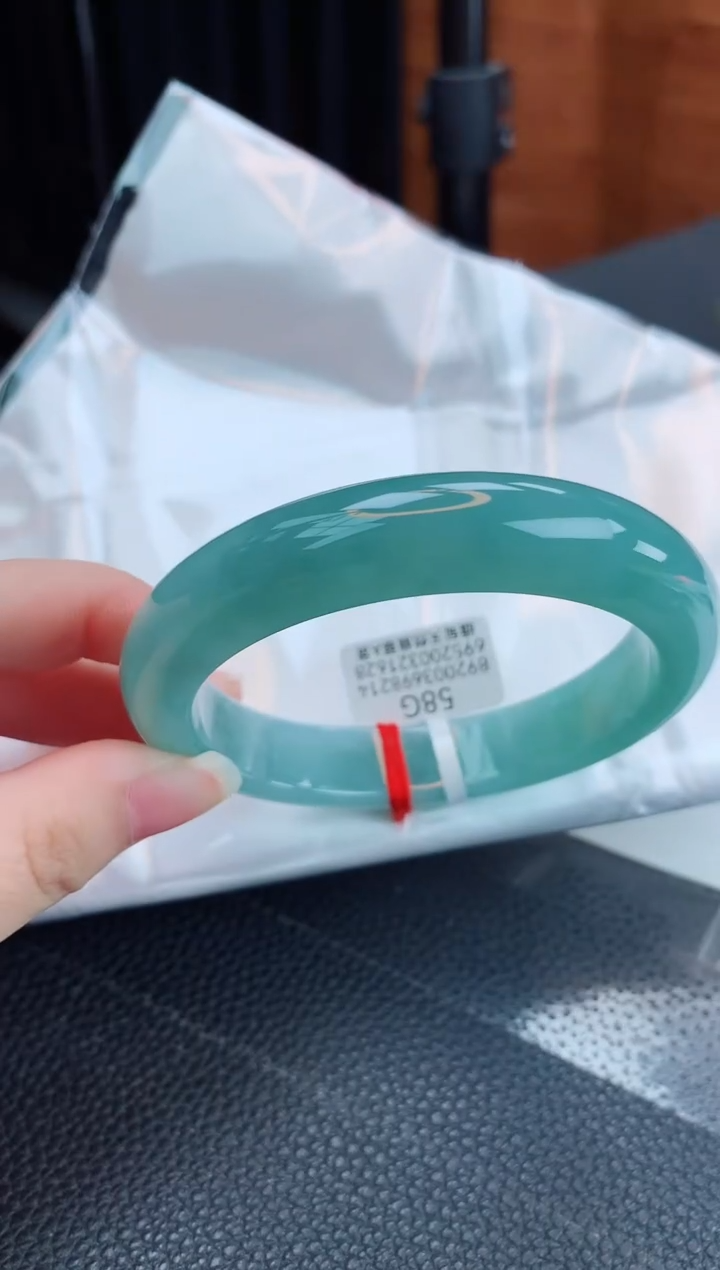 【闪购商品】翡翠手镯未镶嵌缅甸天然翡翠A货手镯
