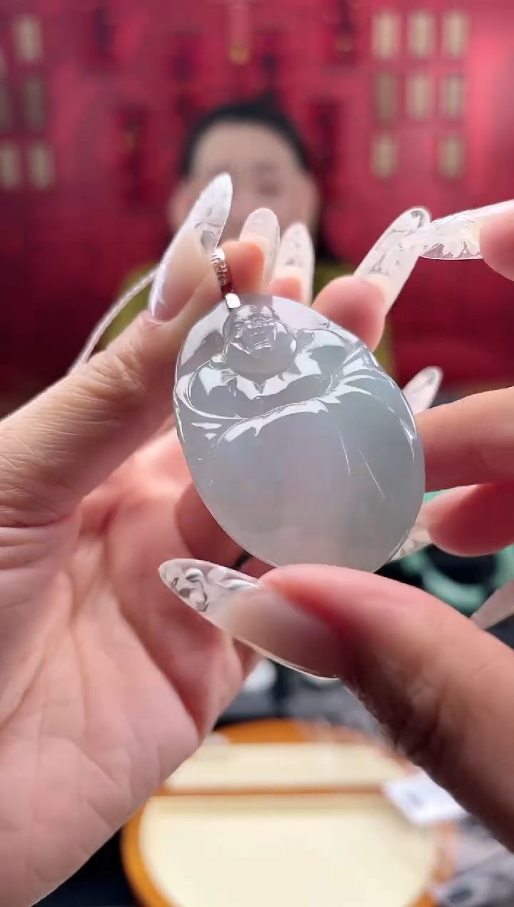 【闪购商品】翡翠颈饰18K金镶嵌吊坠