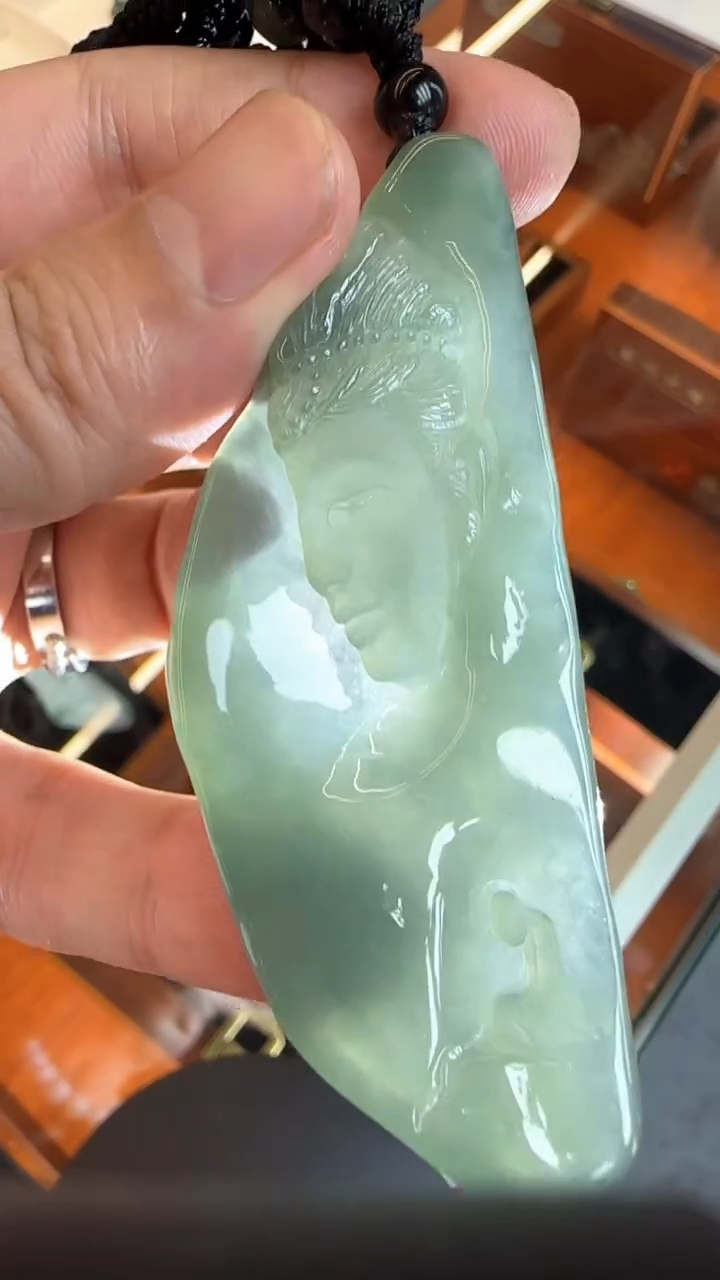 【闪购商品】翡翠挂件未镶嵌国雕谢林工（定制退货扣1000元）