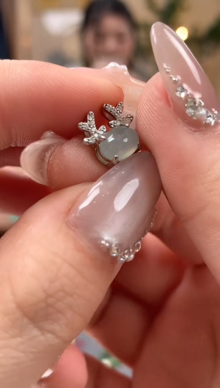 【闪购商品】翡翠吊坠(不含链)未镶嵌吊坠