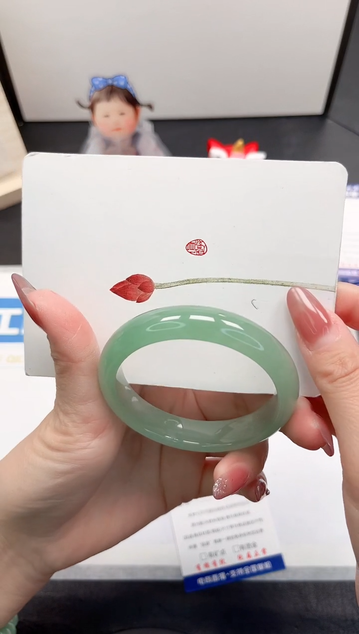 【闪购商品】石英质玉手镯未镶嵌207-55.4