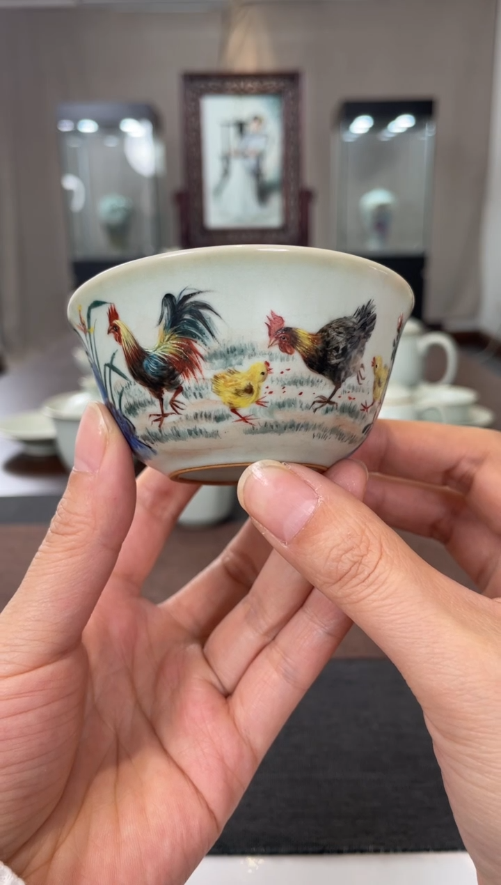 【闪购商品】周泽堂天青彩绘鸡缸杯余秀华（子母鸡图）