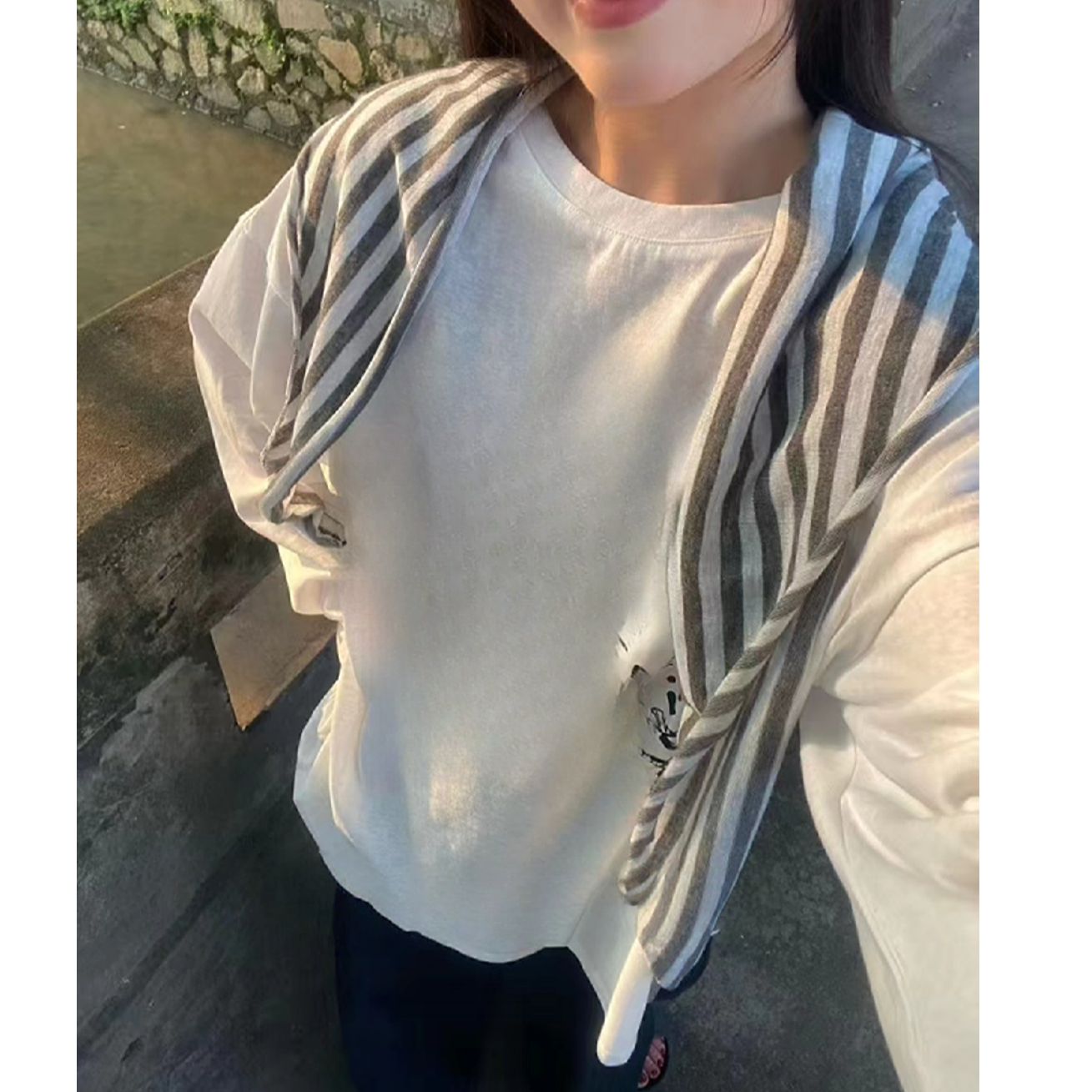 小狗T印花圆领通勤长袖T恤百搭慵懒风时尚休闲宽松韩版秋季设计感