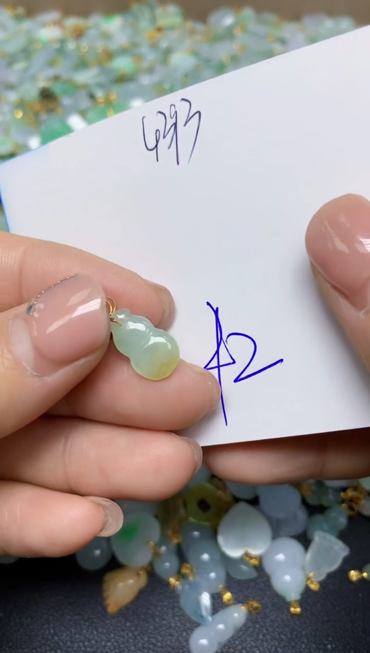 【闪购商品】翡翠挂件18K金镶嵌 天然翡翠A货