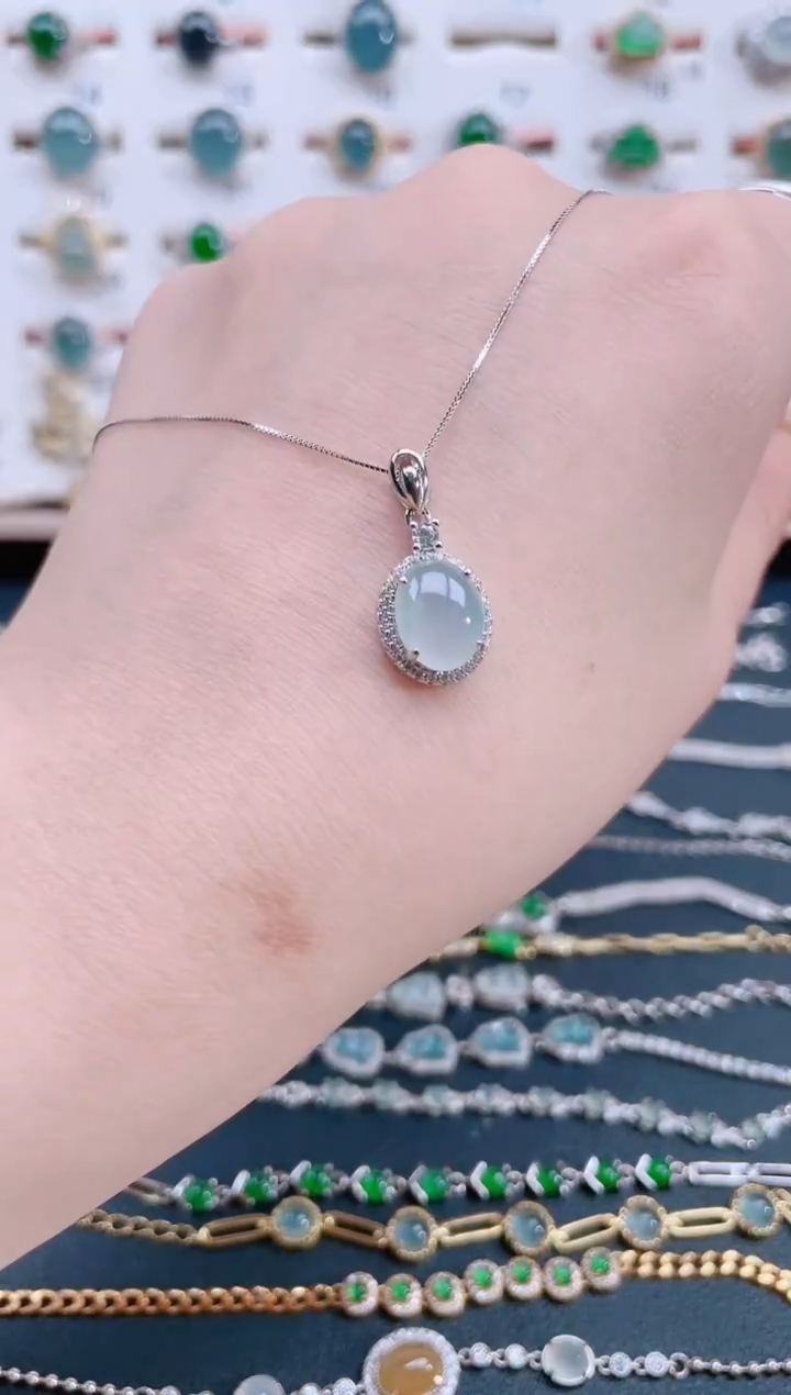 颈饰银S925镶嵌翡翠天然翡翠