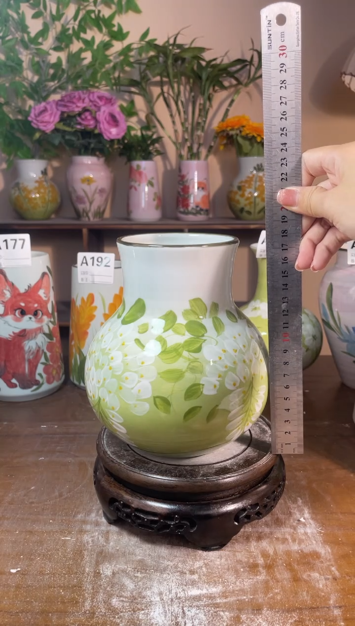 瓶景德镇手绘陶瓷花瓶—无孔：高18*口8