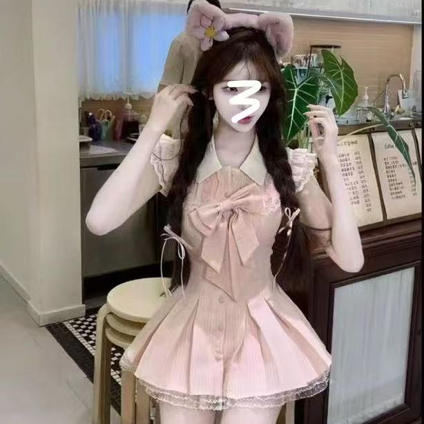 纯欲风甜美短裙夏季收腰显瘦小众设计感蕾丝拼接飞飞袖公主连衣裙