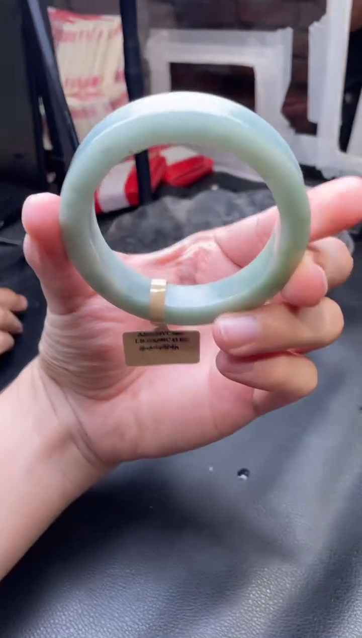 【闪购商品】定制翡翠手镯未镶嵌发一件/DDI02450