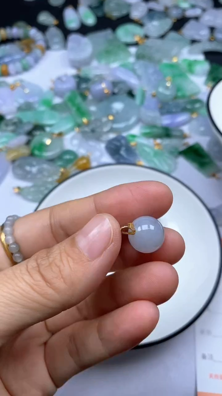 颈饰18K金镶嵌翡翠C****^雪欣散珠定制diy