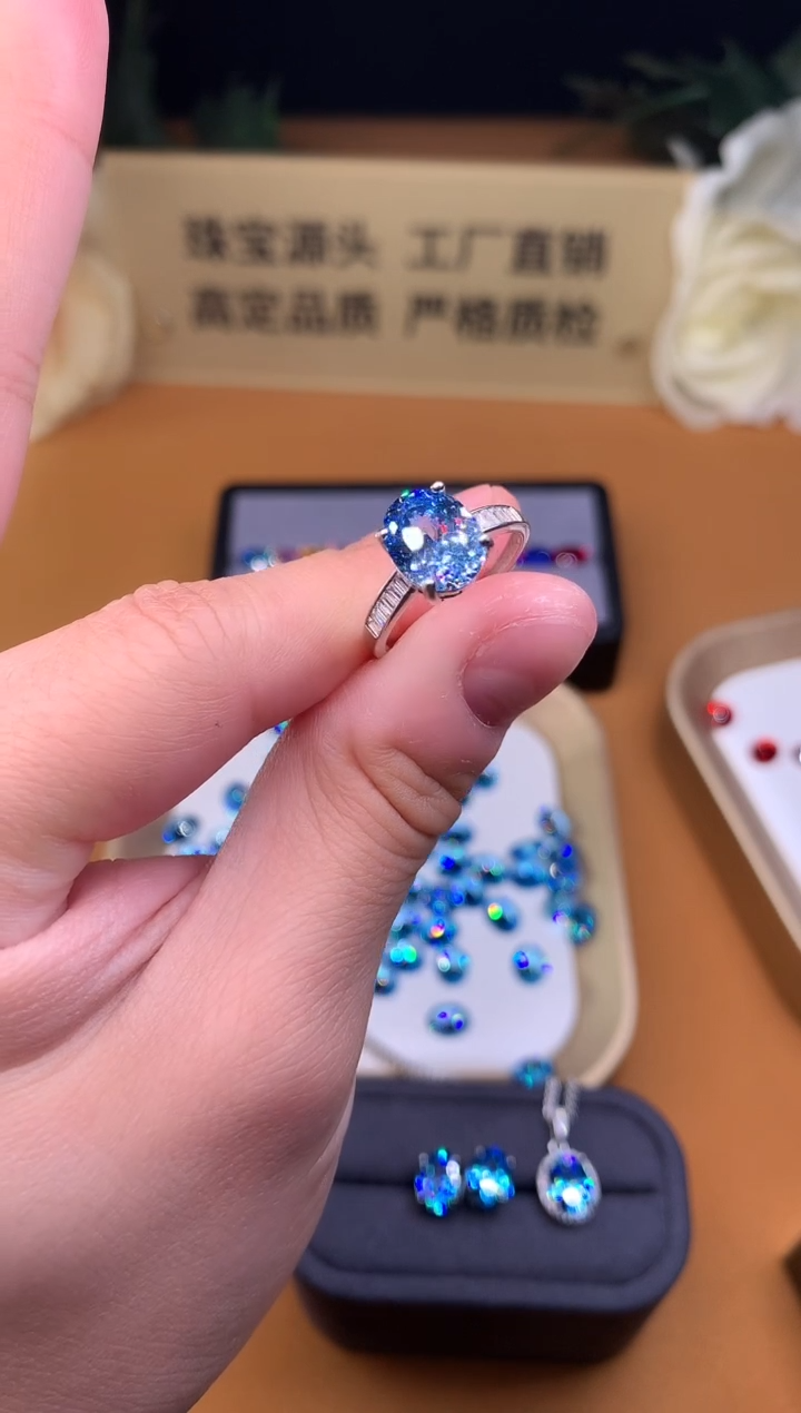 银S925镶嵌戒指海蓝宝石6666