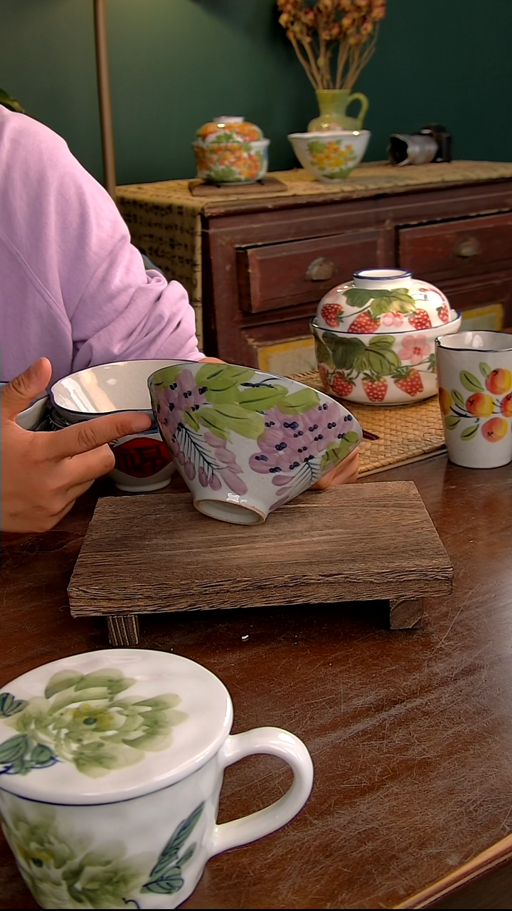 瓷片5.7英寸花口碗-紫藤