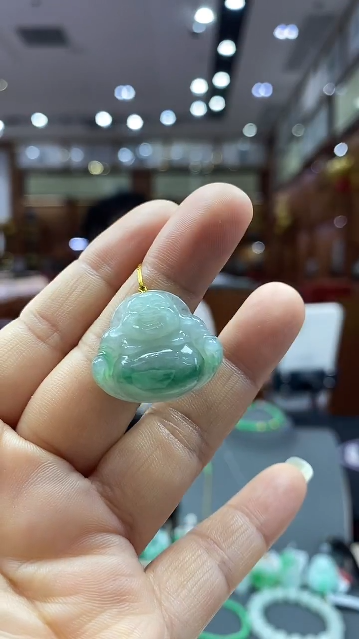 颈饰未镶嵌翡翠佛公