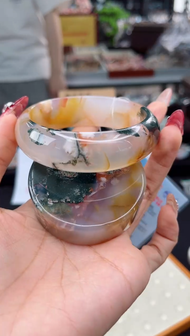 【闪购商品】石英质玉手镯未镶嵌61圈口（赠品镯心）S9585