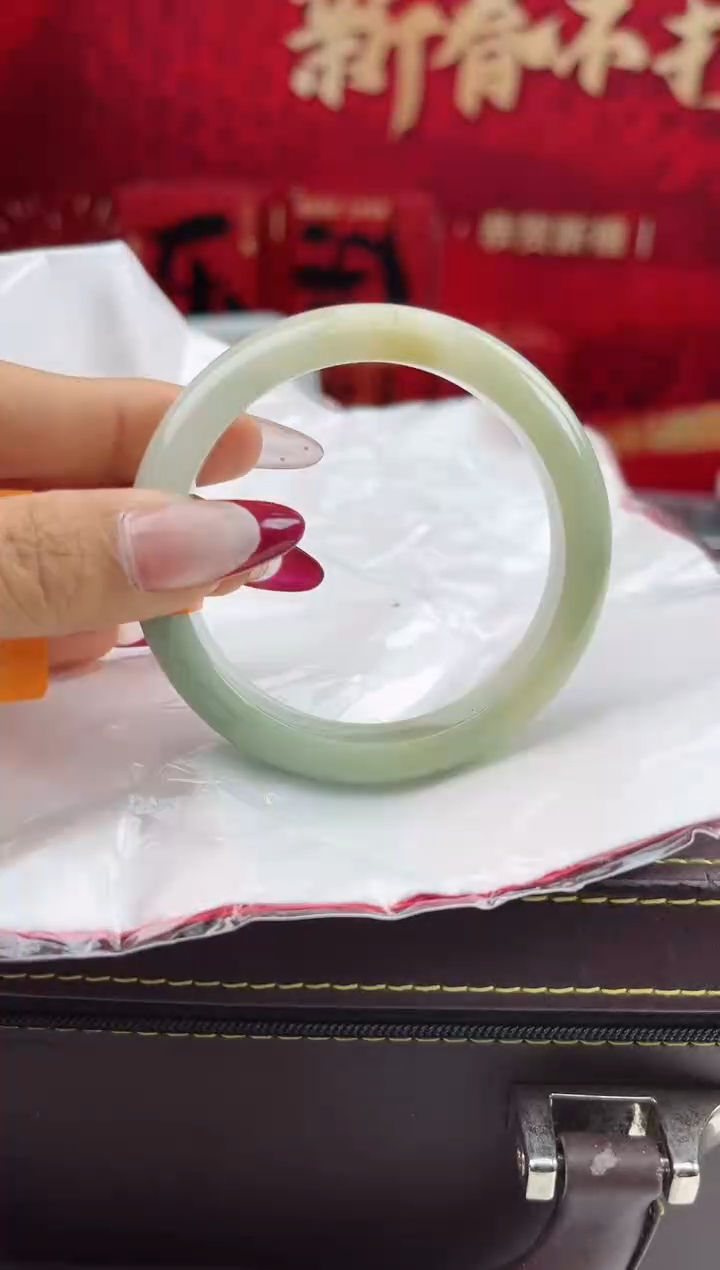 【闪购商品】翡翠手镯未镶嵌11翡翠手镯