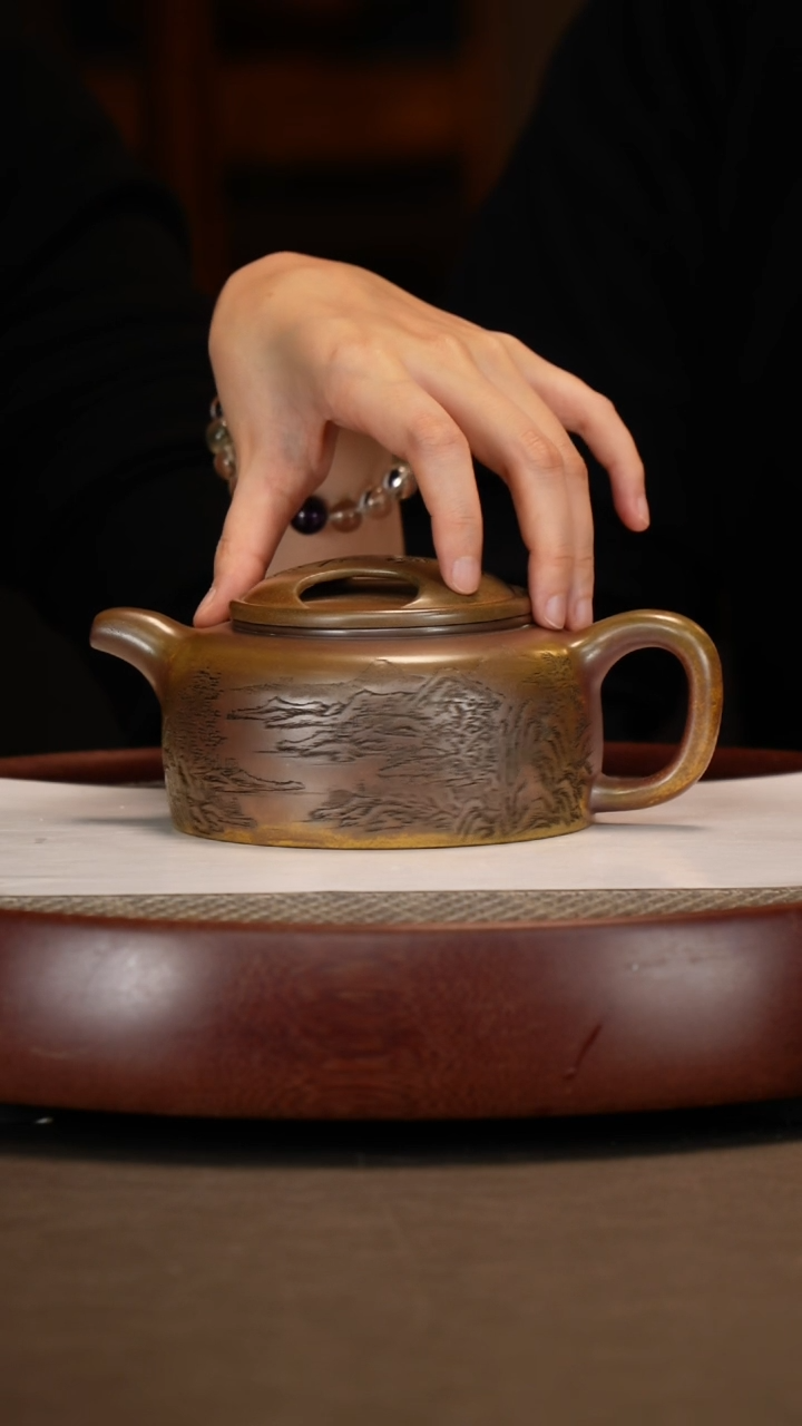 【闪购商品】紫砂茶壶虎皮金砂牛盖莲子