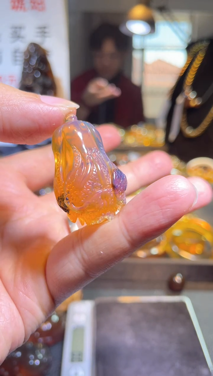 【闪购商品】琥珀裸石未镶嵌百财 金珀