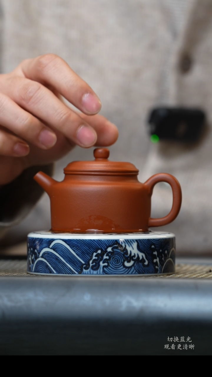 【闪购商品】紫砂茶壶黄龙山原矿生砂朱泥小德钟120cc
