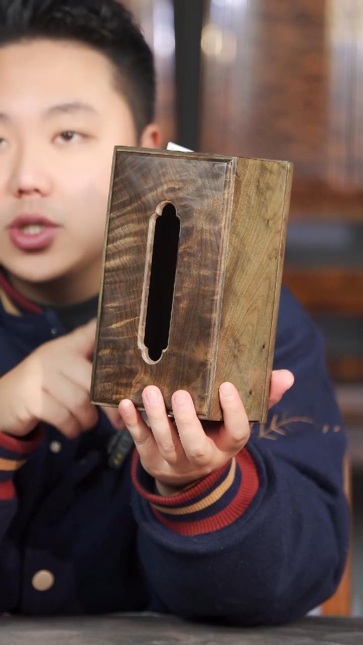 金丝楠327满花纹精工榫卯原木纸巾盒