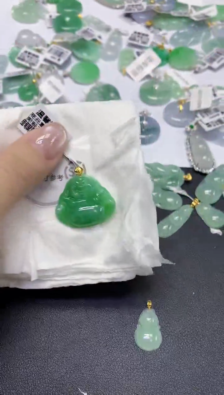 颈饰未镶嵌翡翠天然缅甸翡翠A货百元以上9元证书费自理