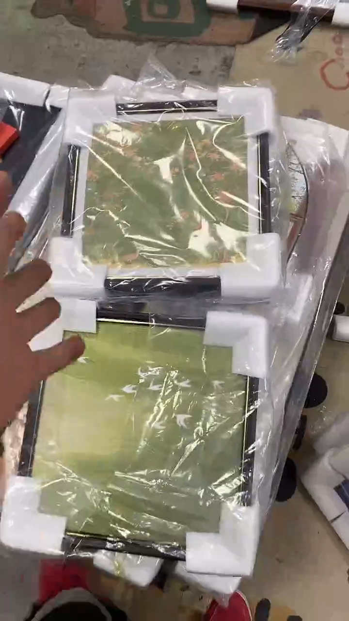 仓库清货，默认瑕疵，完美主义者慎拍。