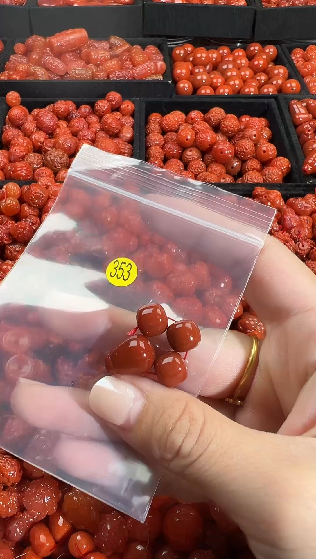 颈饰未镶嵌南红玛瑙1