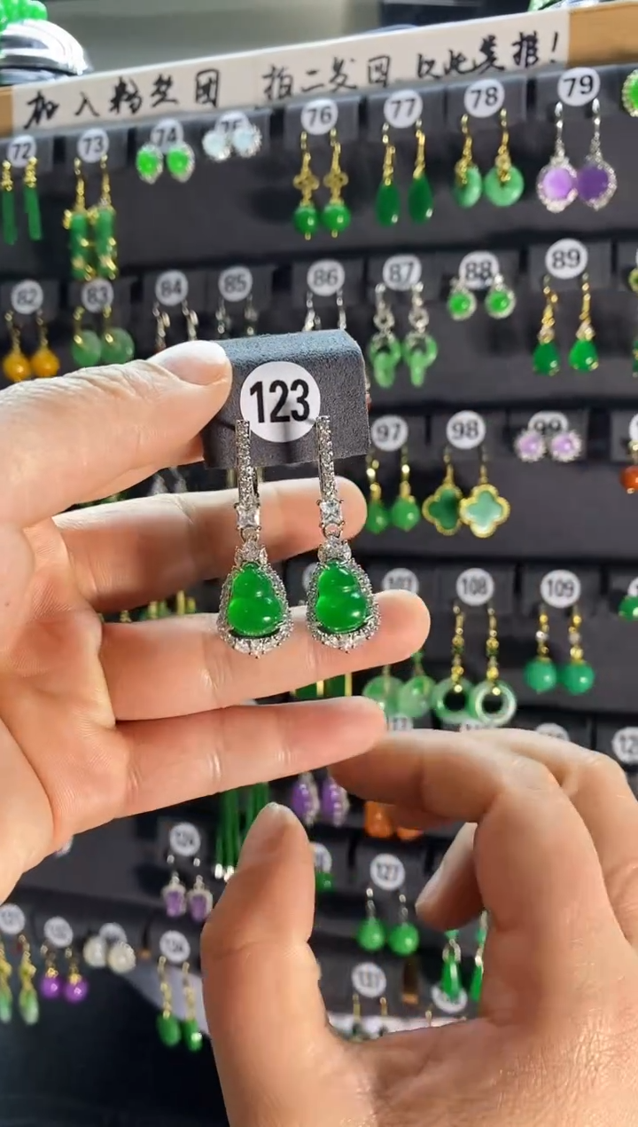 【闪购商品】翡翠耳饰银S925镶嵌123....