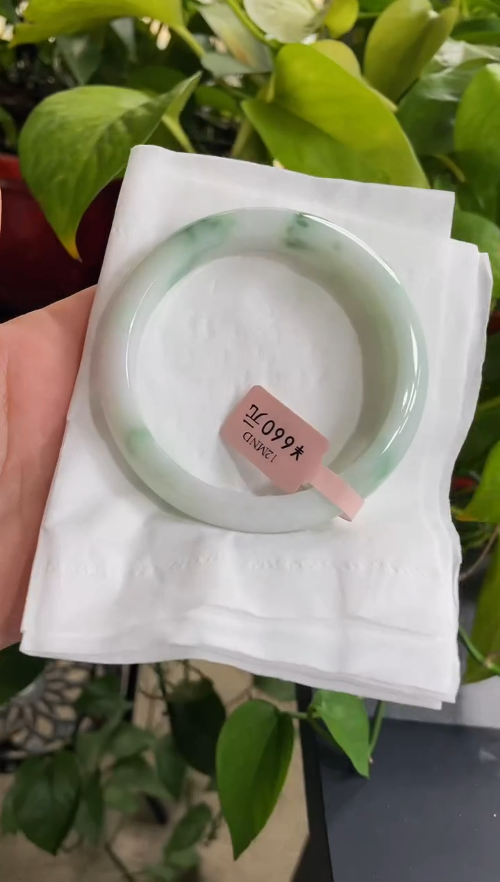 【闪购商品】翡翠手镯未镶嵌圈口59-60手镯22