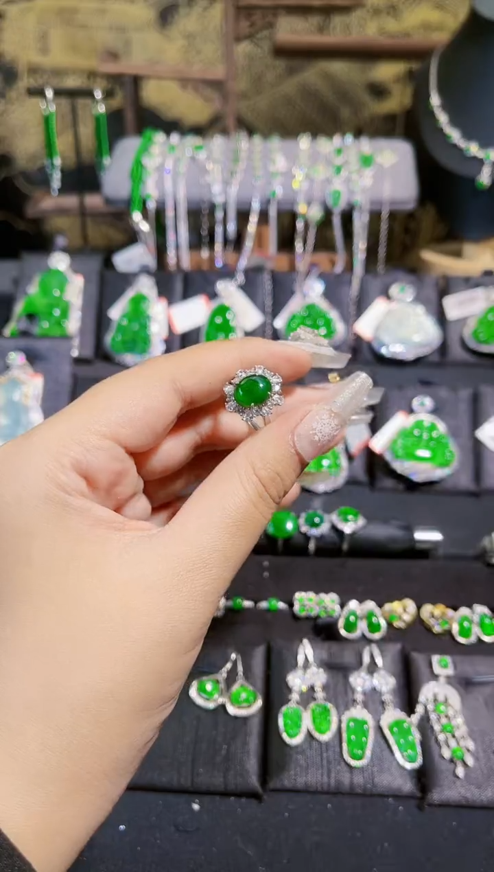 【闪购商品】翡翠戒指银S925镶嵌蛋面戒指