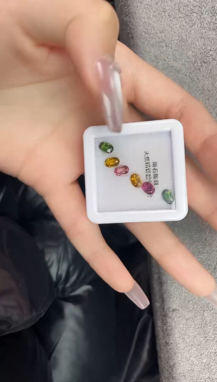 【闪购商品】碧玺裸石未镶嵌一组6颗
